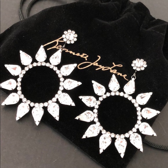 GUNMETAL CRYSTAL OPEN CIRCLE DANGLING EARRINGS - Picture 8 of 16